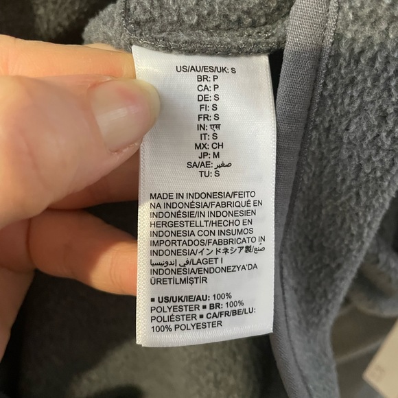 Amazon essentials zip up fleece sweater. Grey size small - Picture 3 of 7